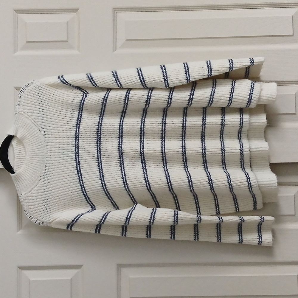 Maurice's womans 2x NWT sweater